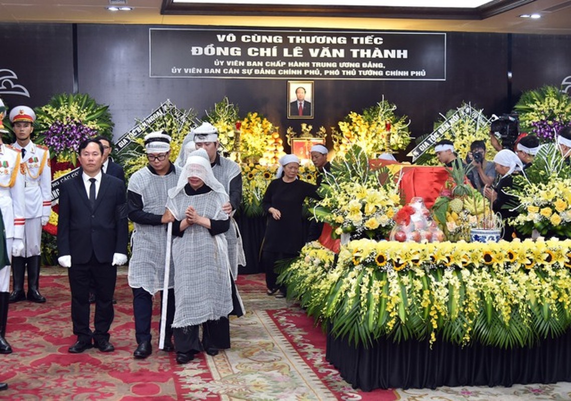 Troi do mua tien dua dong chi Le Van Thanh ve noi an nghi cuoi cung-Hinh-5