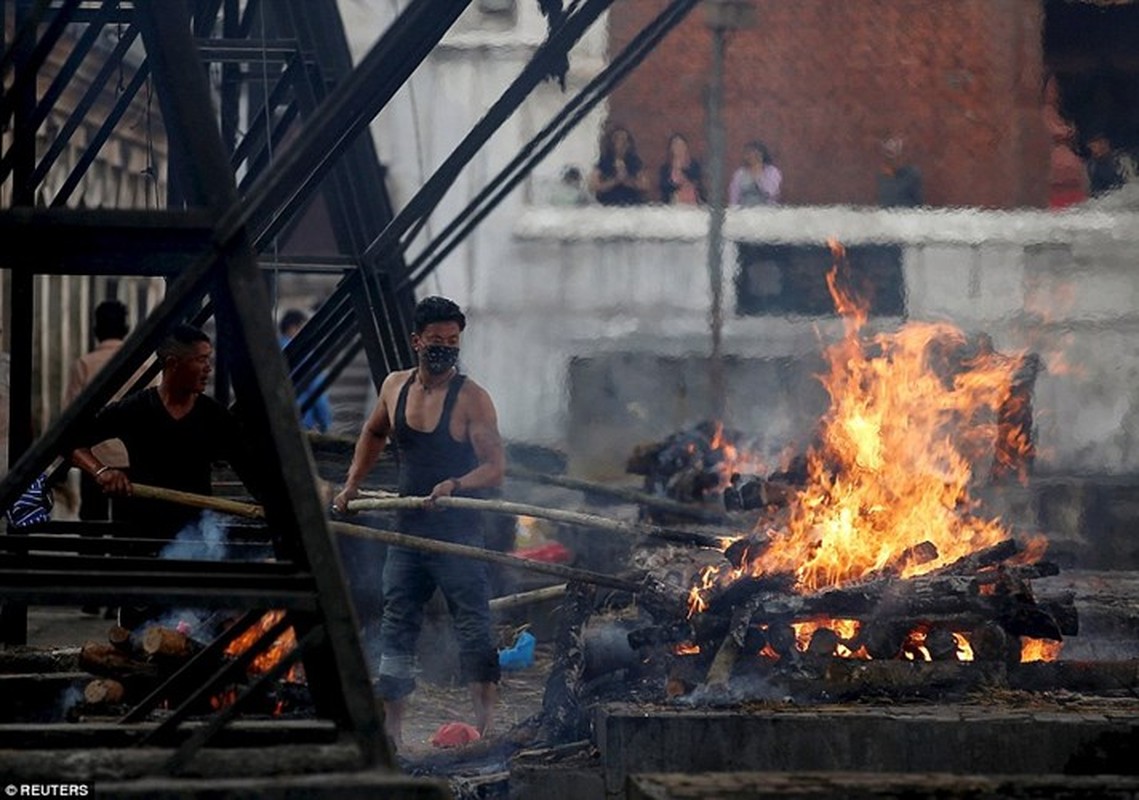 Khong du cho thieu xac nan nhan dong dat o Nepal-Hinh-15