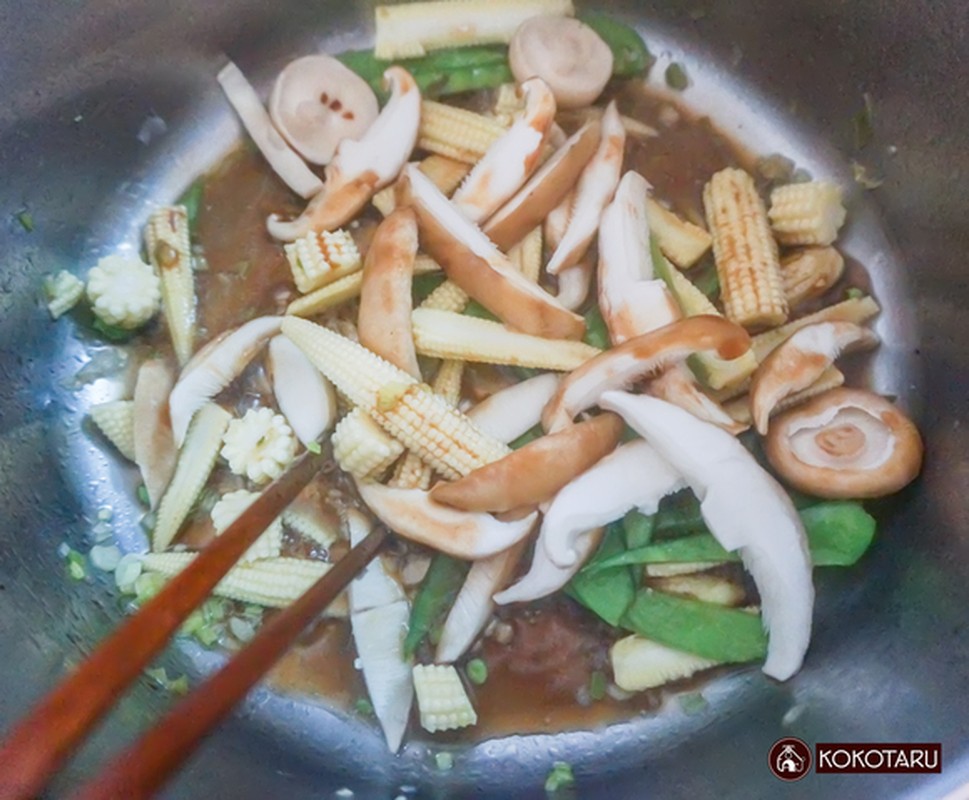 Cach nau canh rong bien mi udon Han Quoc rat de-Hinh-3