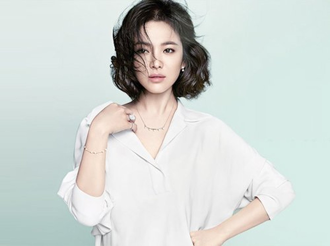 Bi quyet giup Song Hye Kyo luon rang ro nhu gai doi muoi-Hinh-8