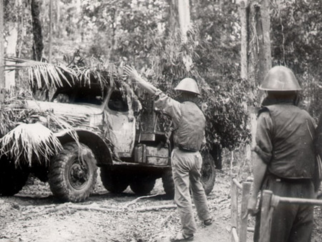 Boi hoi chuyen tinh trong “Truong Son Dong, Truong Son Tay” cua Pham Tien Duat-Hinh-7