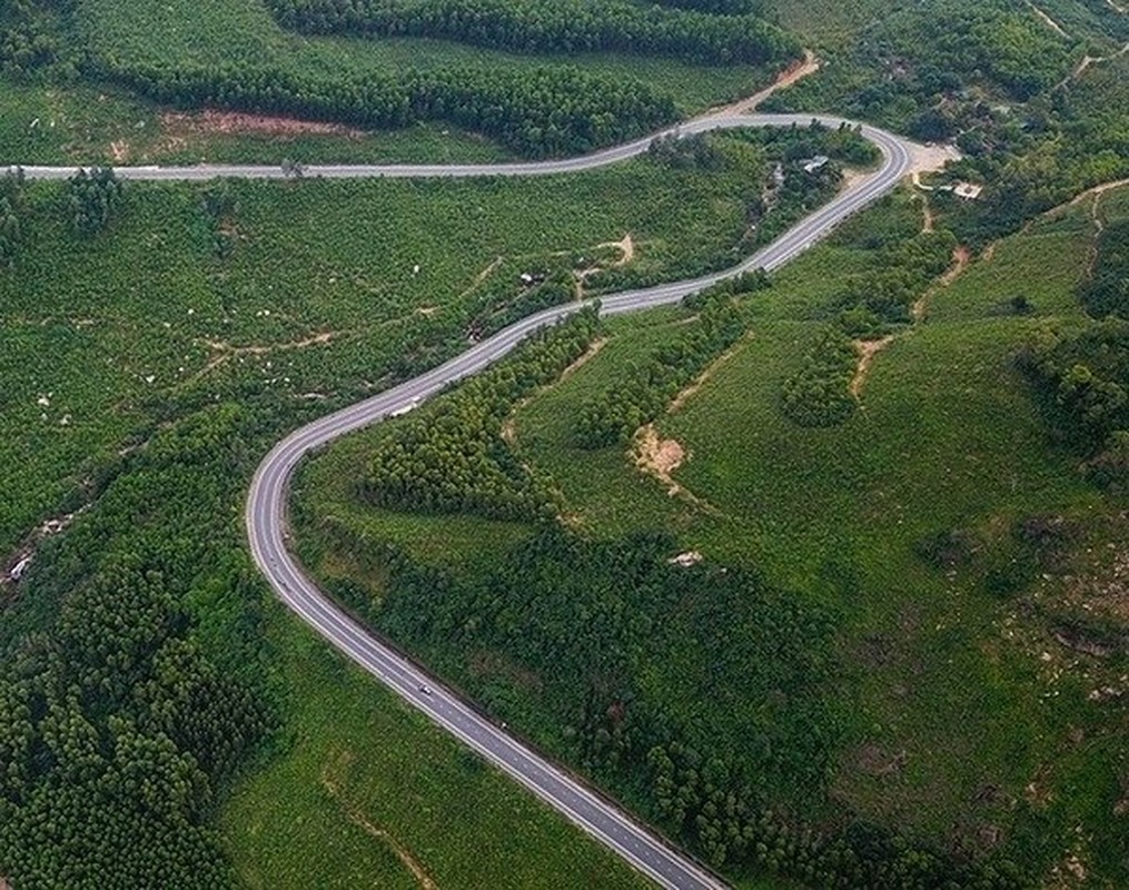 On lanh vuot nui cao, cua gap o deo Cu Mong-Hinh-2