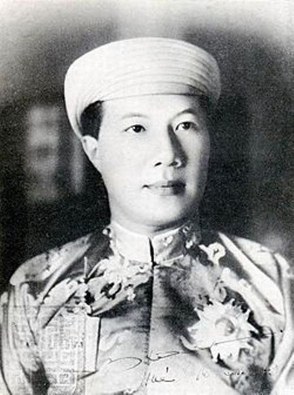 Doi hong nhan bac phan giai nhan duoc vua Bao Dai cung chieu-Hinh-5