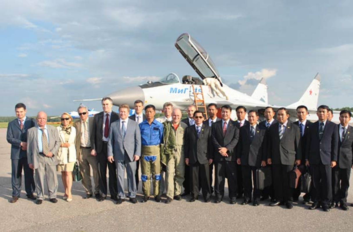 Tan mat tiem kich MiG-29 hien dai nhat Myanmar-Hinh-12