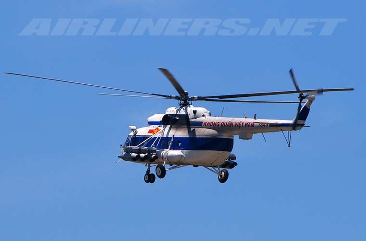 Tinh nang truc thang Mi-8 Viet Nam roi o Phu Quy-Hinh-8