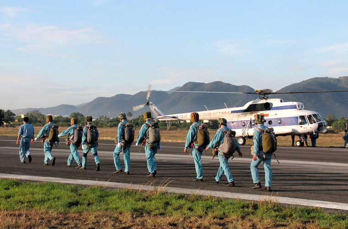 Tan mat phi cong nhay du tren bau troi Nha Trang-Hinh-3