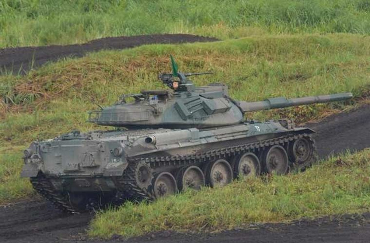 Xe tang Type 74 Nhat Ban dut xich trong tap tran-Hinh-7