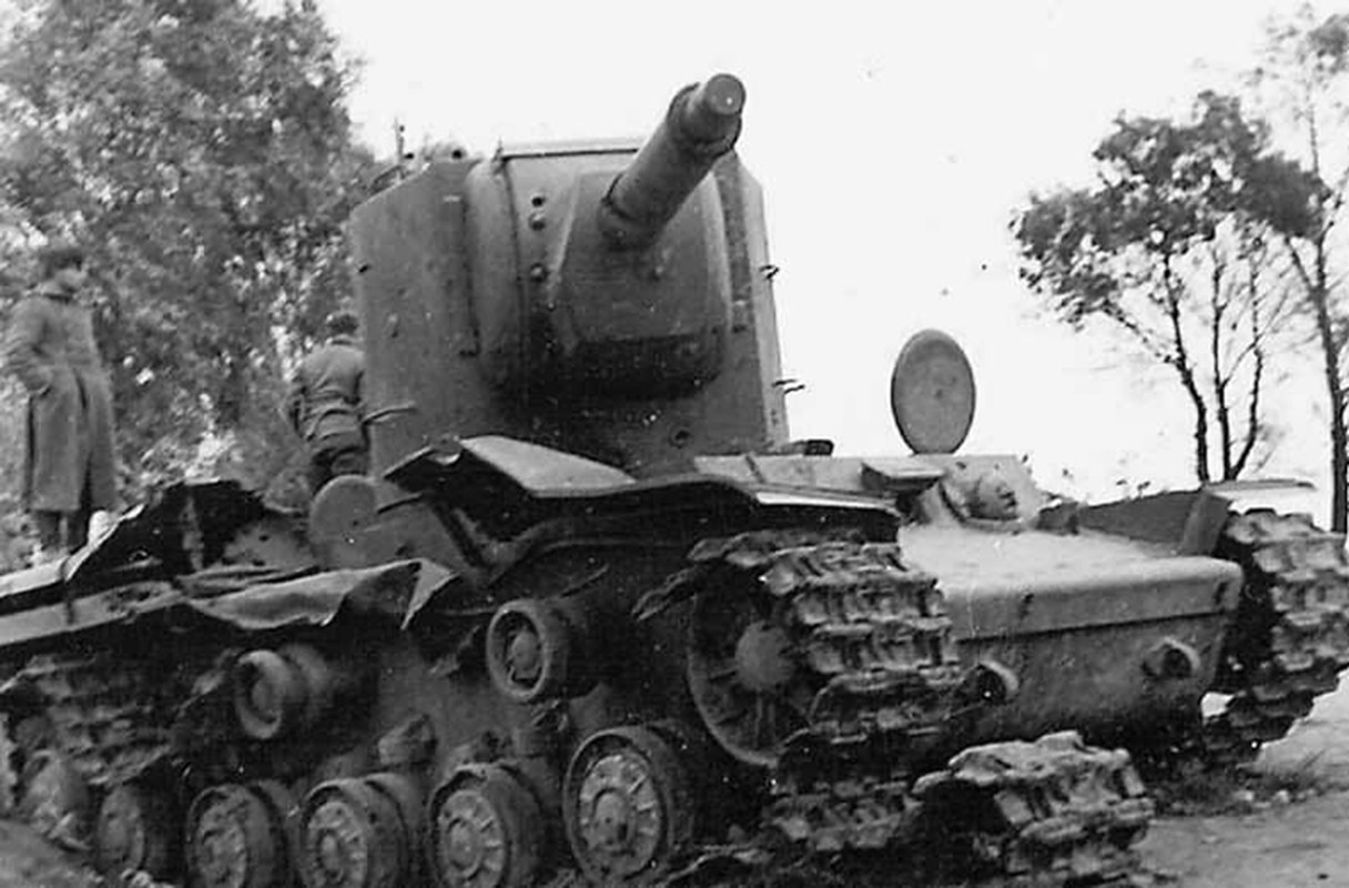 Tai sao mot xe tang KV-2 “khoa” duoc ca su doan phat xit?-Hinh-10