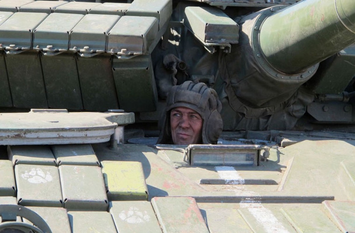 Muc kich xe tang T-64BV cua Ukraine dan hang na phao-Hinh-3