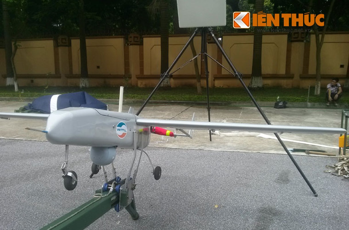 Nhin gan UAV trinh sat hien dai Viettel che tao-Hinh-7