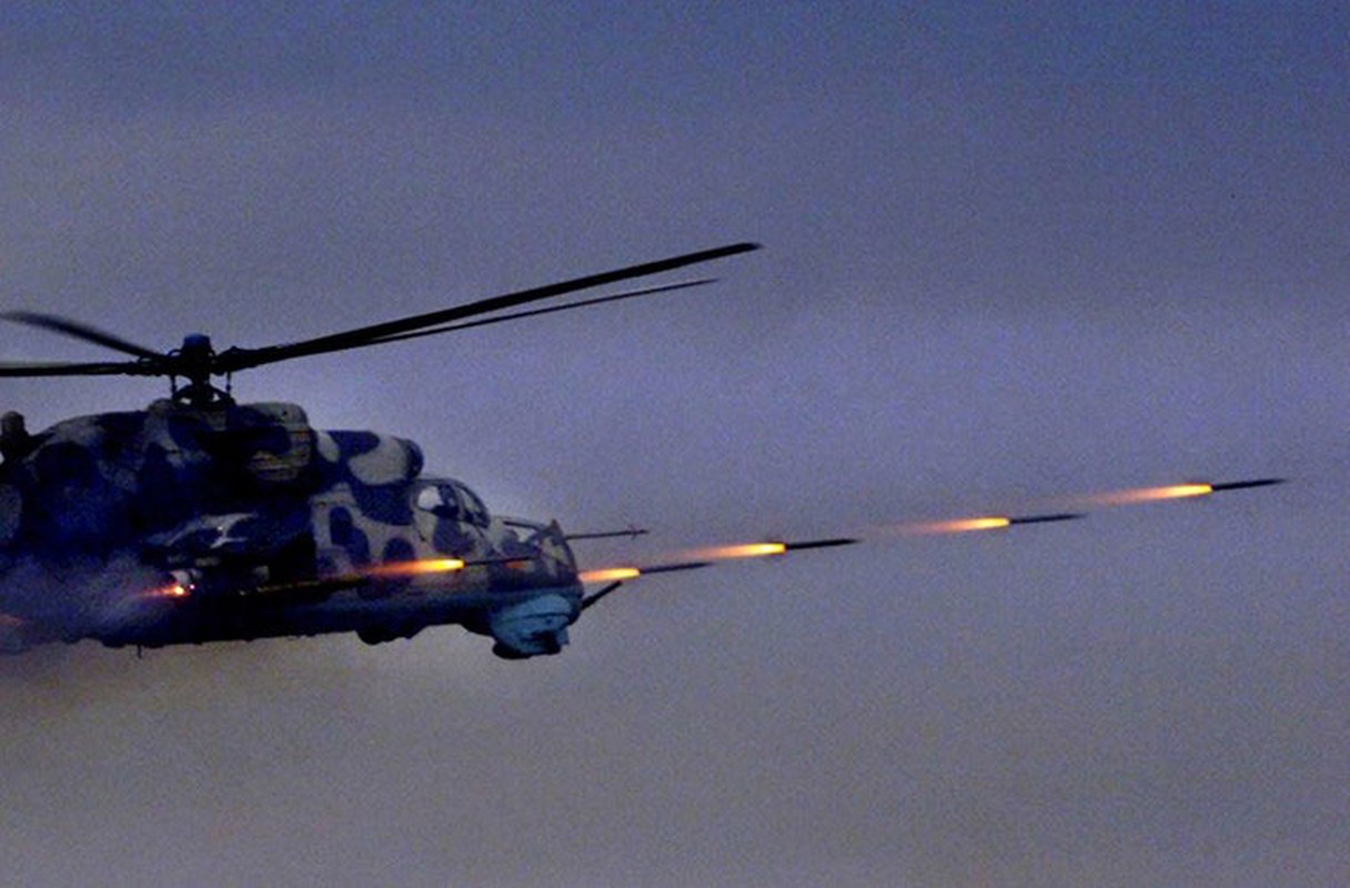Nga cho Syria truc thang Mi-24P, phien quan IS hoang hon-Hinh-15