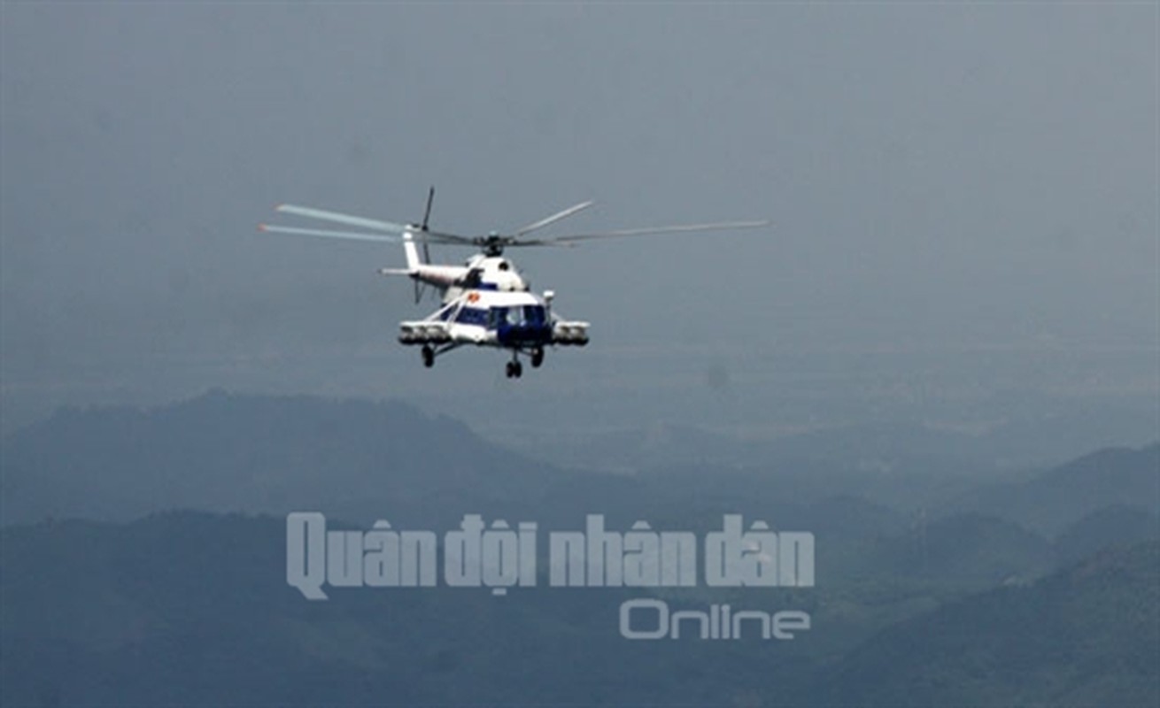 Muc kich truc thang Mi-17 Viet Nam na dan rocket-Hinh-9