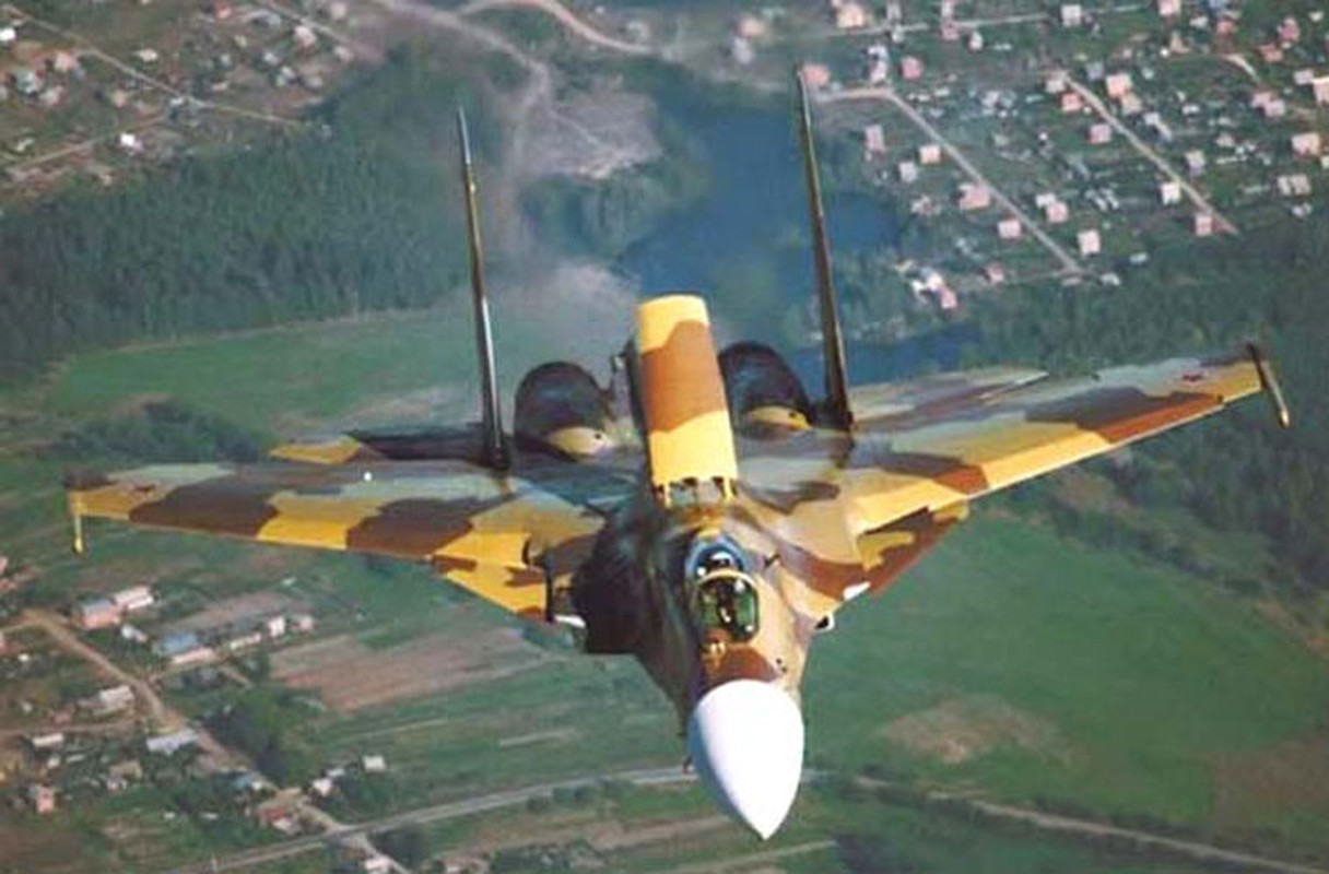 Tuong tan cong nghe tuyet dinh tren sieu co Su-37 Nga-Hinh-5