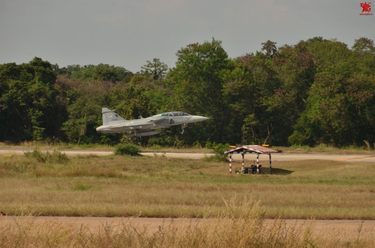 Tiem kich JAS-39 Thai Lan luyen giao chien voi Su-27SK-Hinh-10