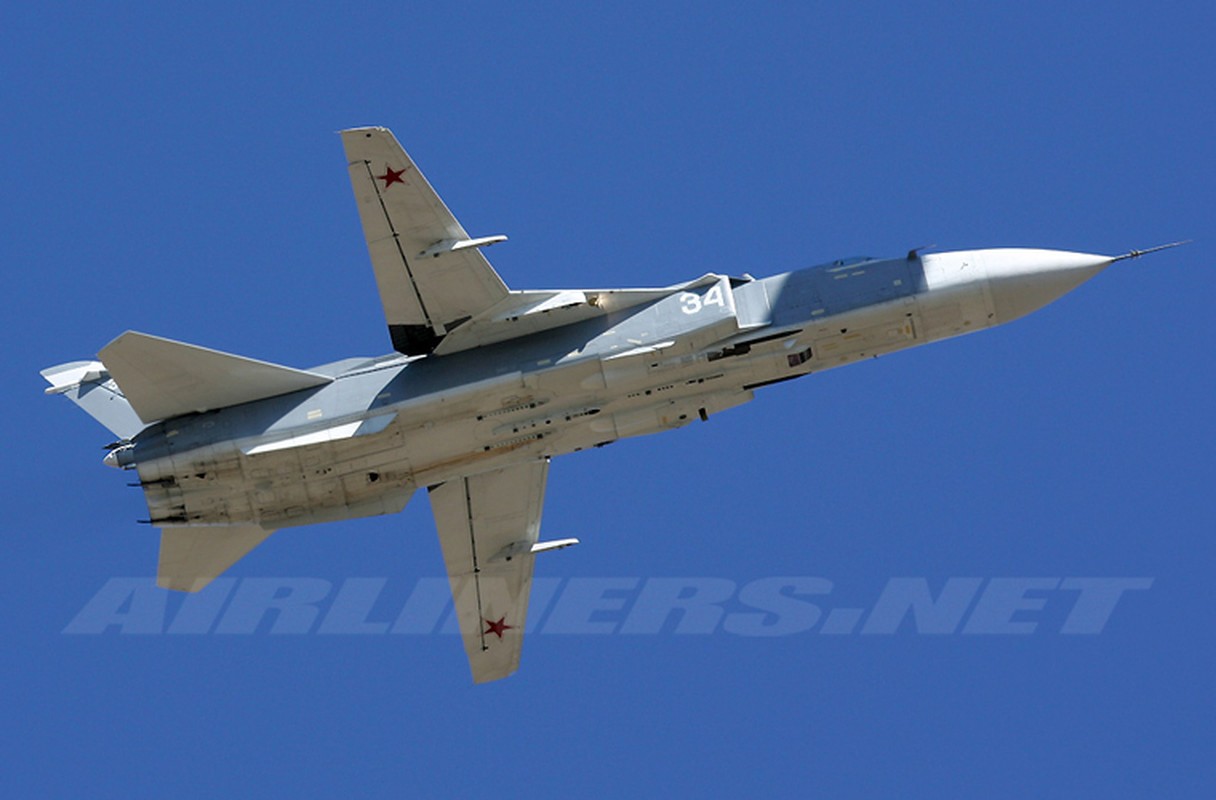 May bay Su-24 bi ban roi co kha nang khong chien?-Hinh-10