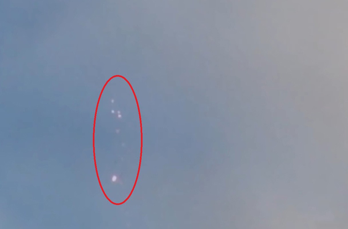 Phien quan IS bat luc, tuyet vong truoc may bay Nga-Hinh-3