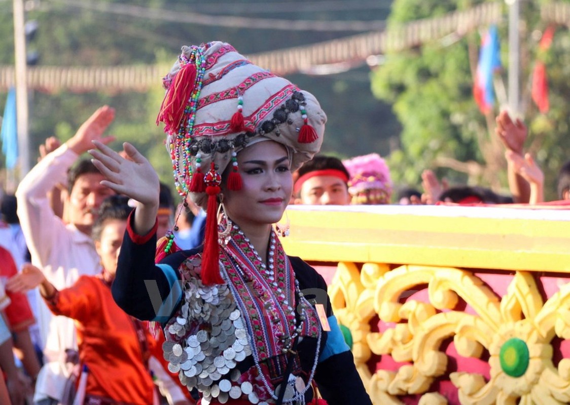 Muc kich Quan doi Lao dieu binh chao mung 40 nam Quoc khanh-Hinh-13