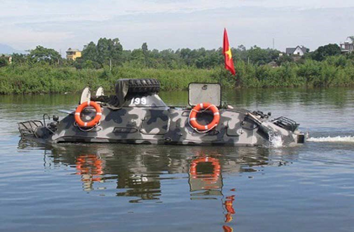 Can canh “taxi boc thep” BTR-60PB tham gia bao ve Dai hoi Dang (chi Huong duyet, dang 18.1)-Hinh-5