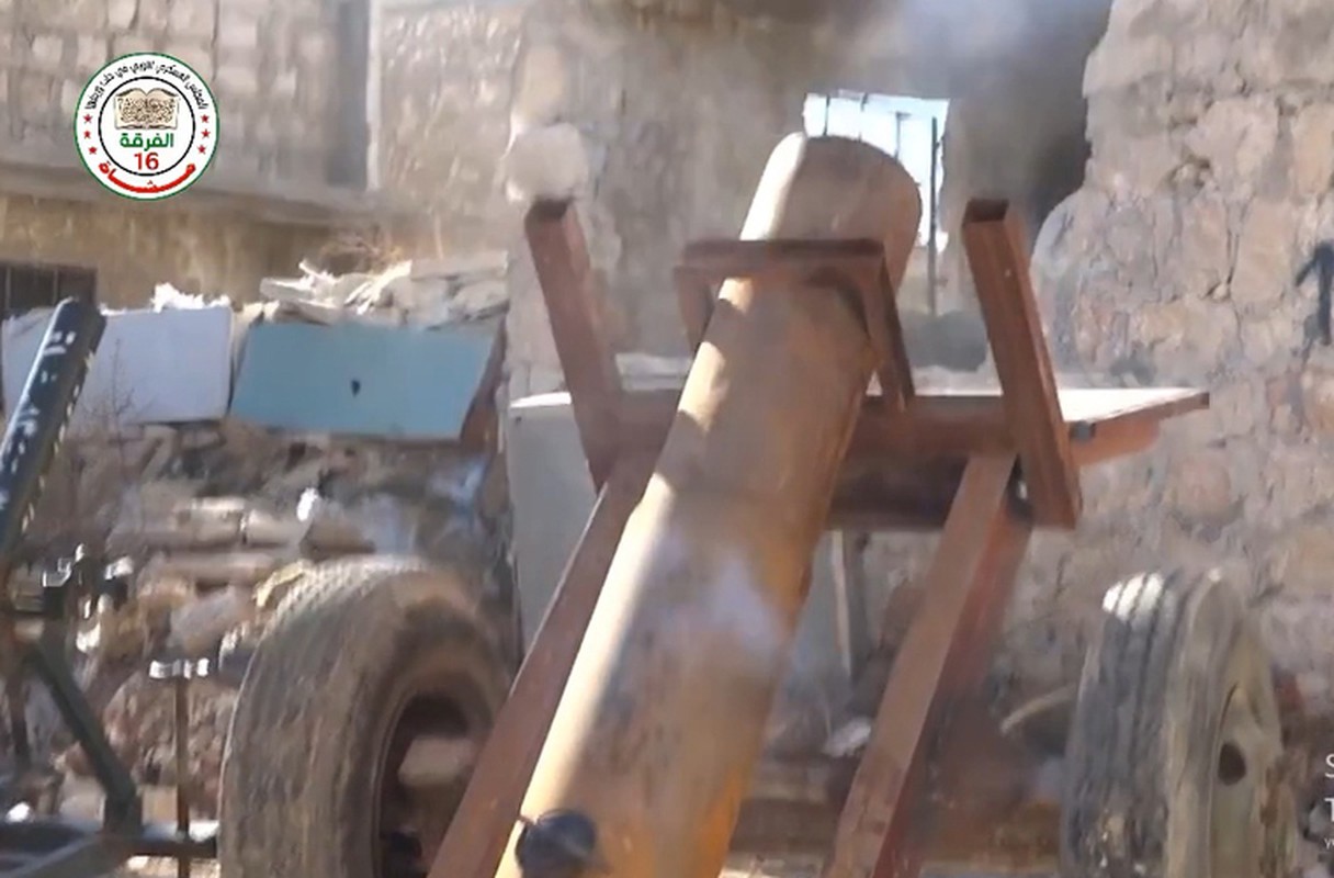 Kinh hoang tran chien tan khoc tren duong pho Aleppo, Syria-Hinh-5