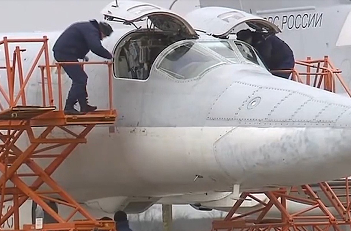 Hanh trinh Tu-22M3 mang bom tu Nga sang Syria danh IS-Hinh-8