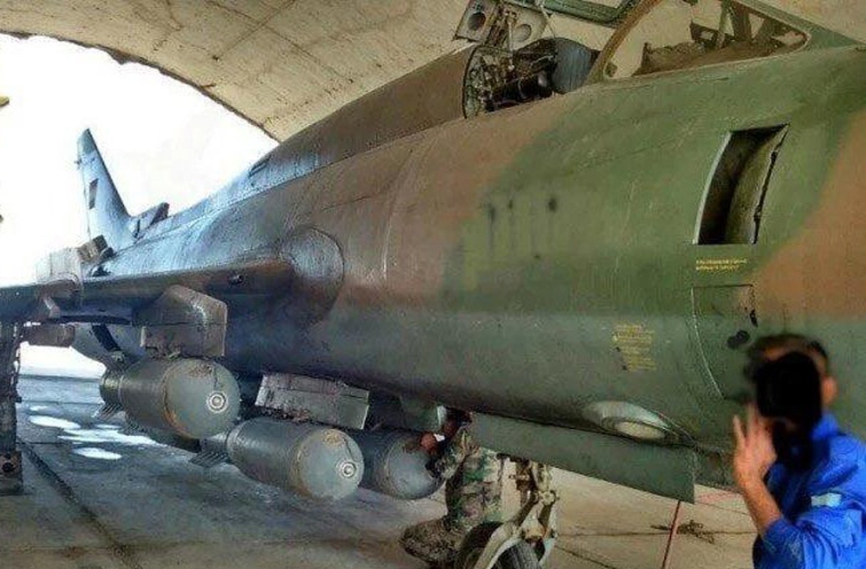 Muc kich Su-22M4 Syria dem bom huy diet lon danh IS-Hinh-3