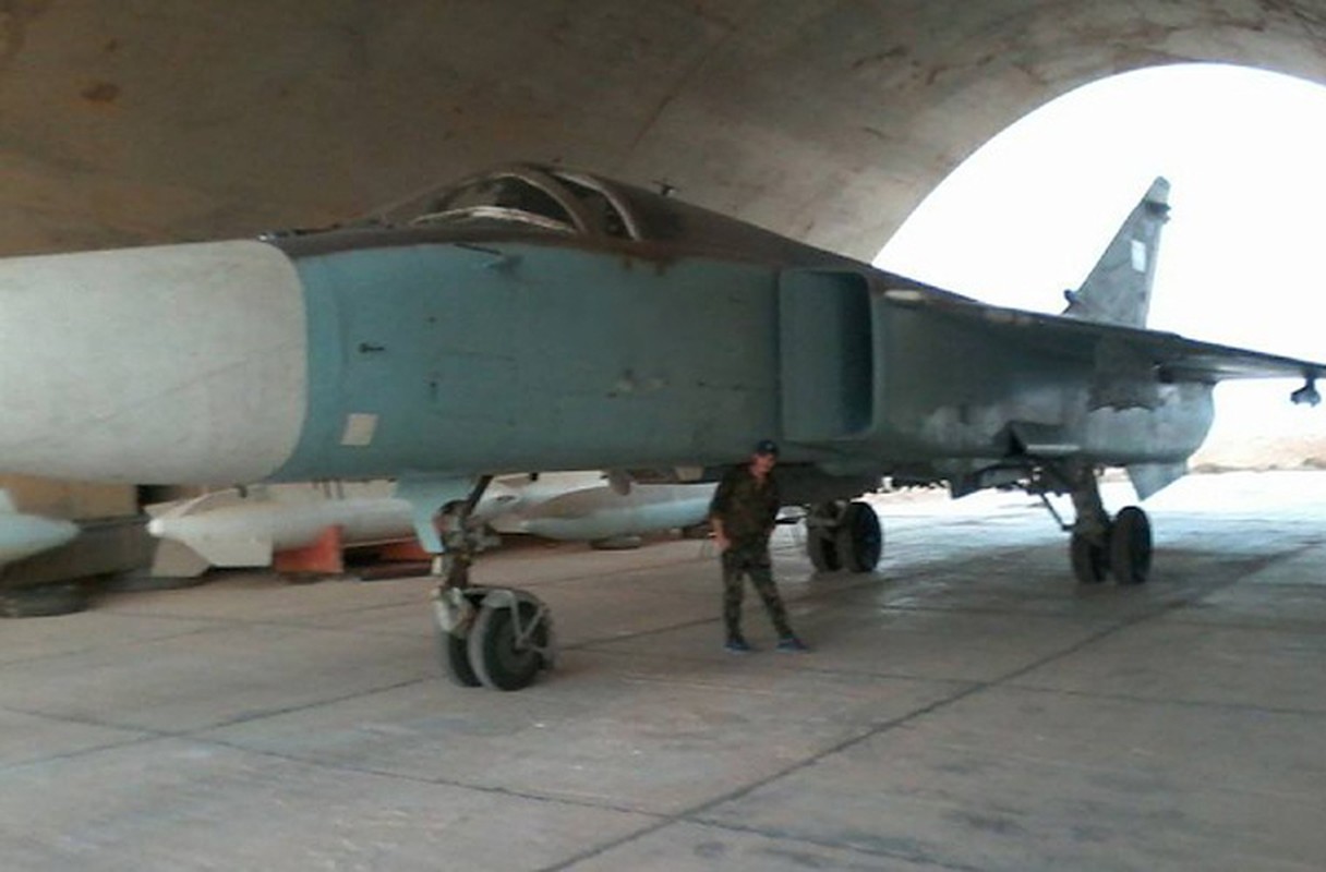 Tiem kich sieu toc MiG-25 cua Syria gio ra sao?-Hinh-8
