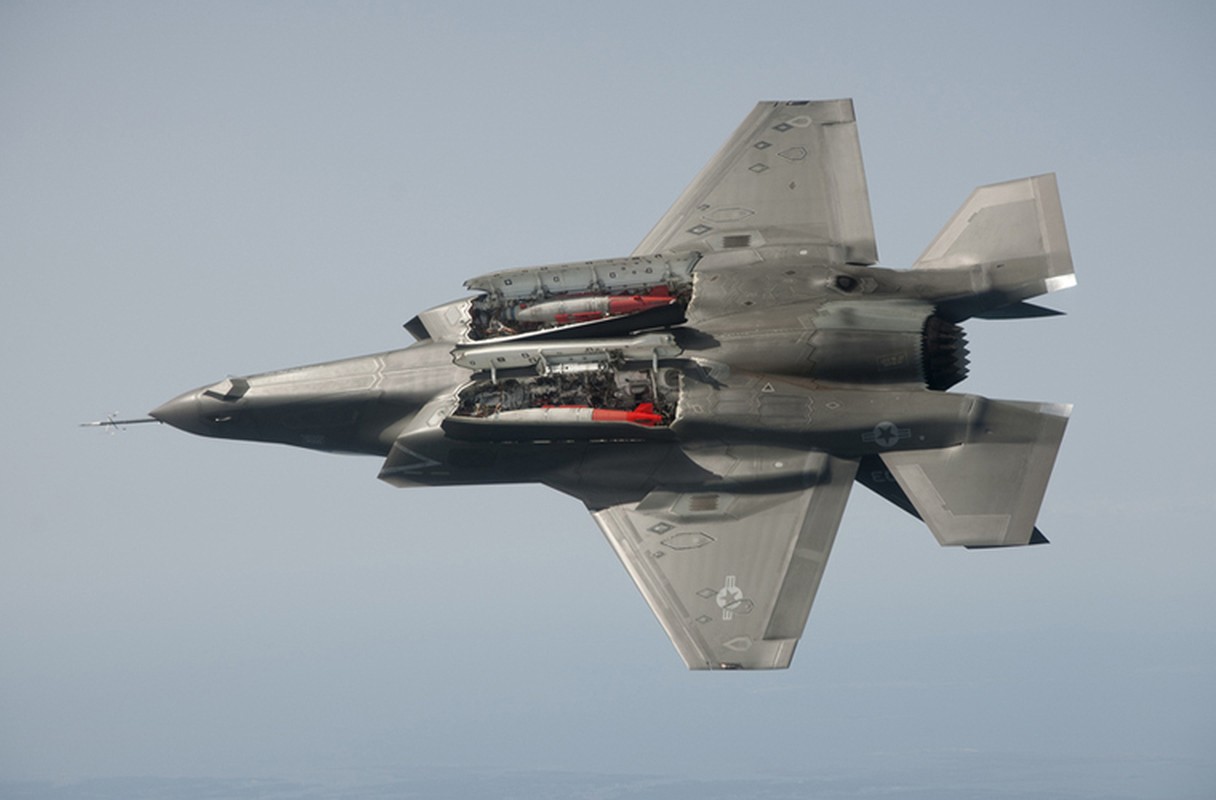 Soi “hang nong” moi tinh cua tiem kich F-35A-Hinh-7