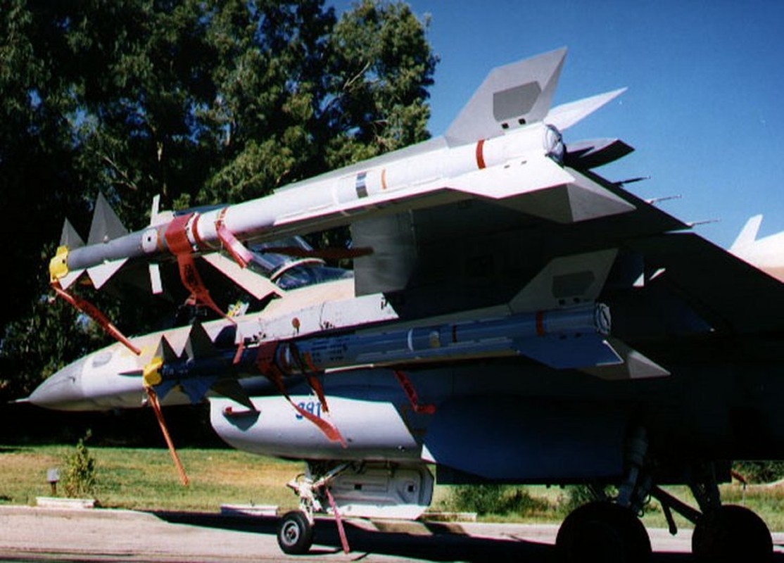 Xot xa so phan tiem kich MiG-21 o Campuchia-Hinh-14