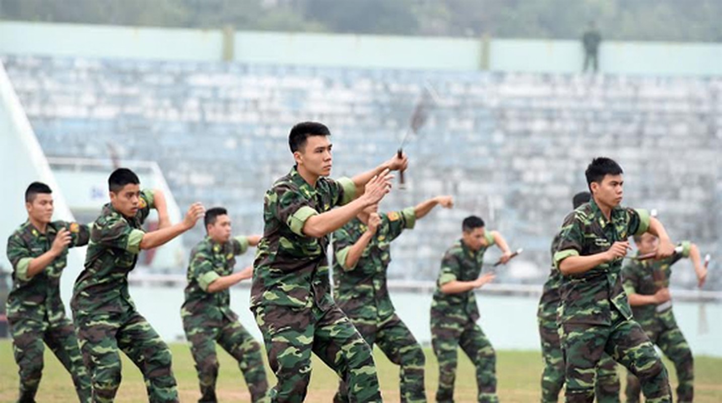 Tuong Thuong Van Toan khen ngoi vo thuat cua bo doi Bien phong Lang Son-Hinh-5