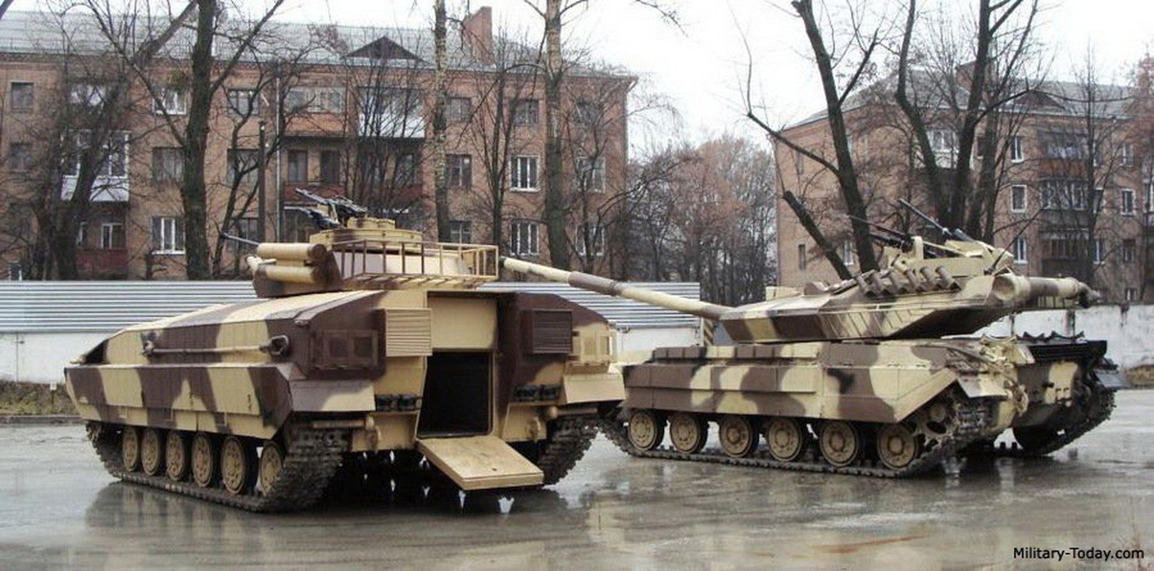 Viet Nam nen mua xe tang T-64E thay vi T-90, tai sao?-Hinh-5