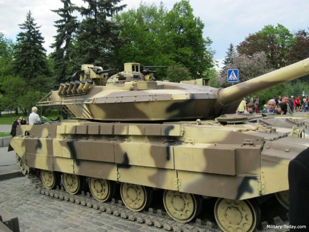 Viet Nam nen mua xe tang T-64E thay vi T-90, tai sao?-Hinh-7