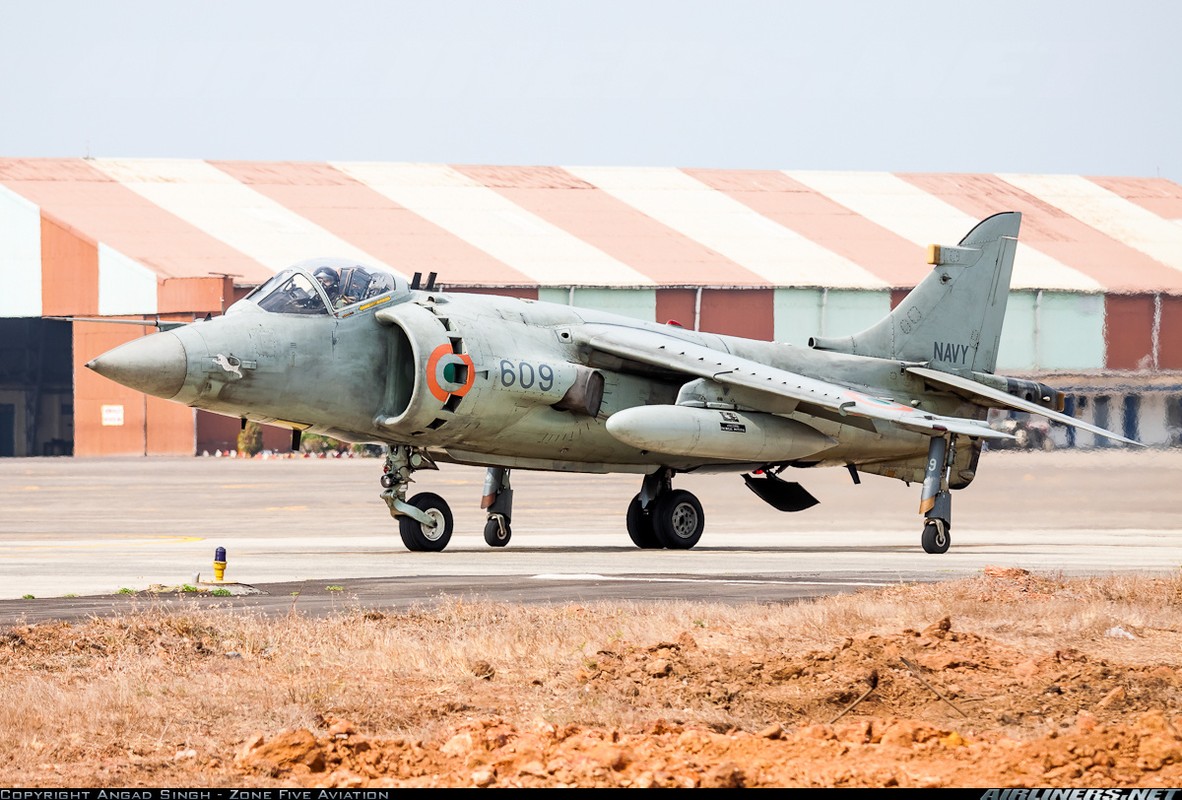 Viet Nam co nen mua tiem kich ham Sea Harrier?-Hinh-5