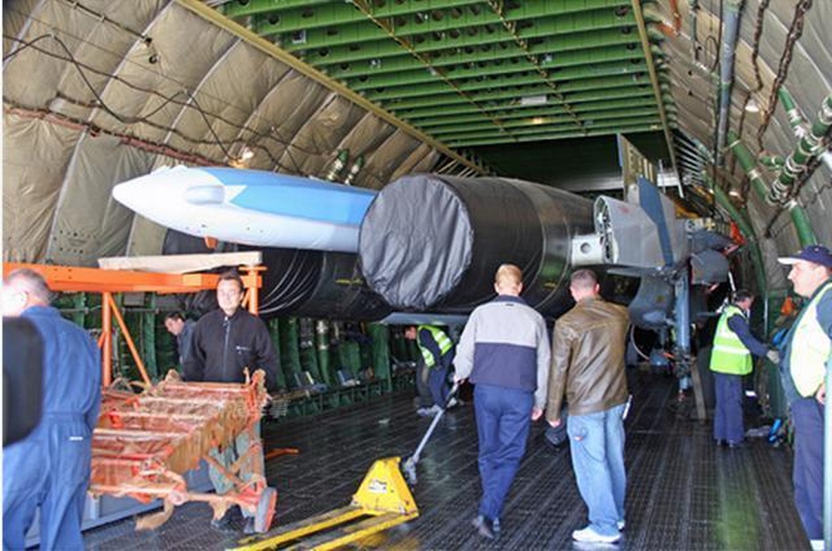 Giat minh Ukraine ban Su-27 cho My giup doi pho Nga-Hinh-5