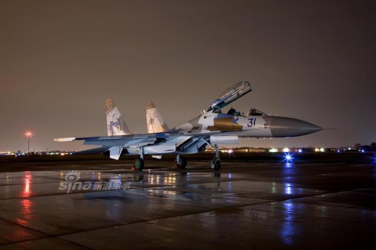 Giat minh Ukraine ban Su-27 cho My giup doi pho Nga