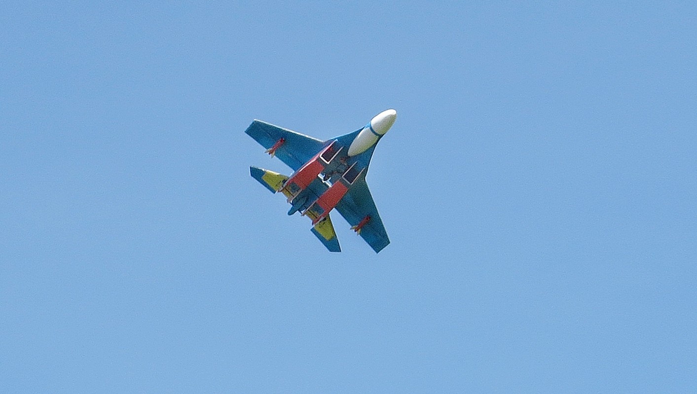 Man nhan Su-34, F-22...mo hinh thao dien o Viet Nam-Hinh-2