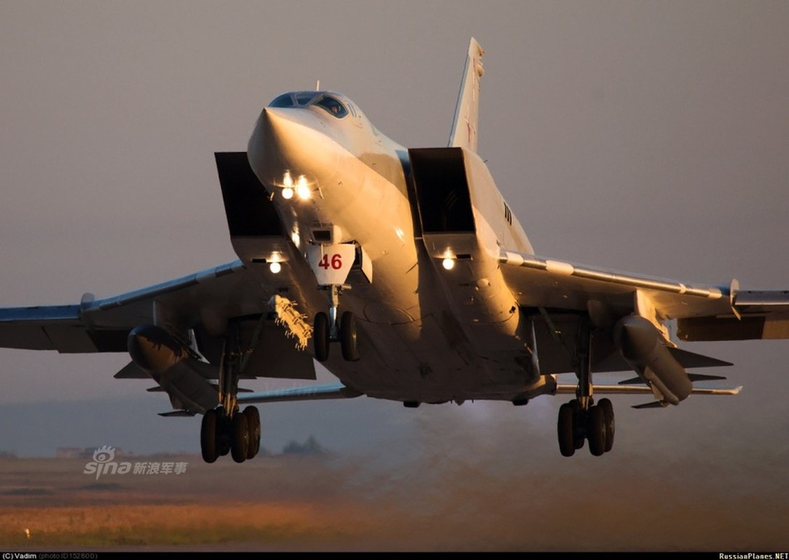 Nga giau giem viec may bay nem bom Tu-22M3 gap nan?-Hinh-8