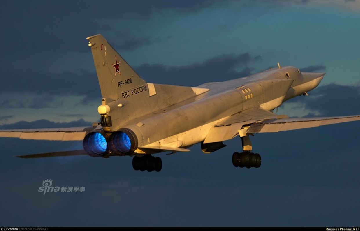 Nga giau giem viec may bay nem bom Tu-22M3 gap nan?-Hinh-9