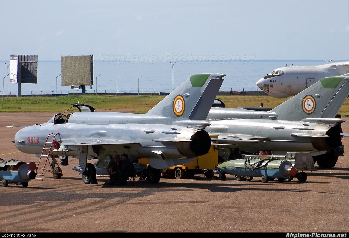 Anh hiem may bay Su-30MK2 hoat dong o Uganda-Hinh-7