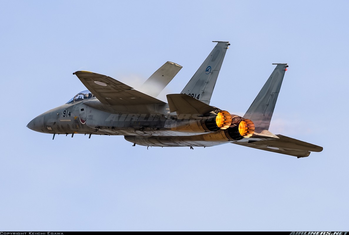 Soi tiem kich Nhat Ban bi Trung Quoc to “ngam ban” Su-30-Hinh-10