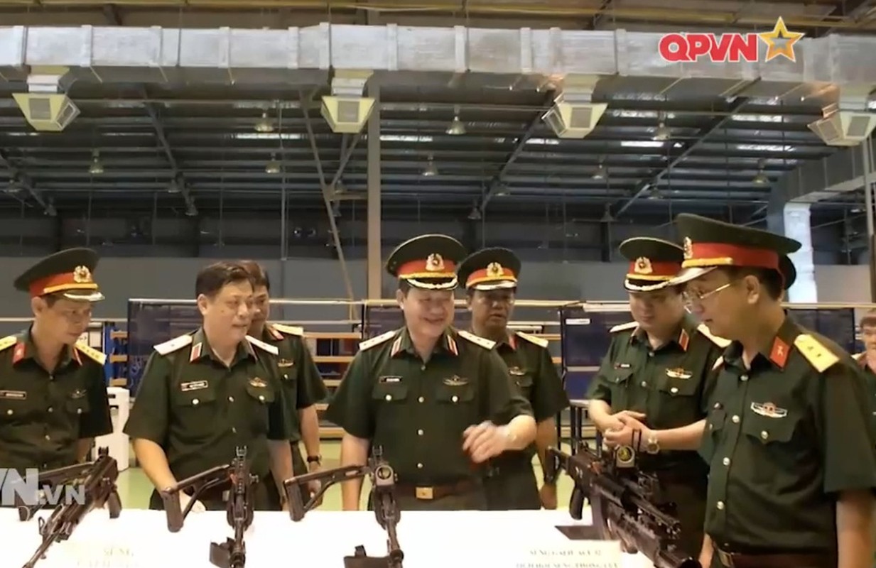 Viet Nam sap thay the hoan toan sung truong AK-47?