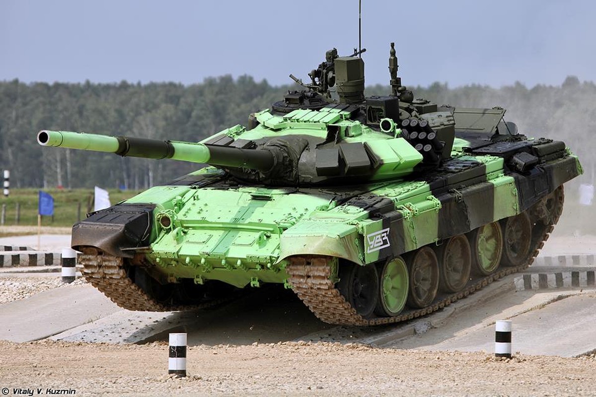 Man nhan canh xe tang T-72B3 tranh tai Tank biathlon 2016-Hinh-3