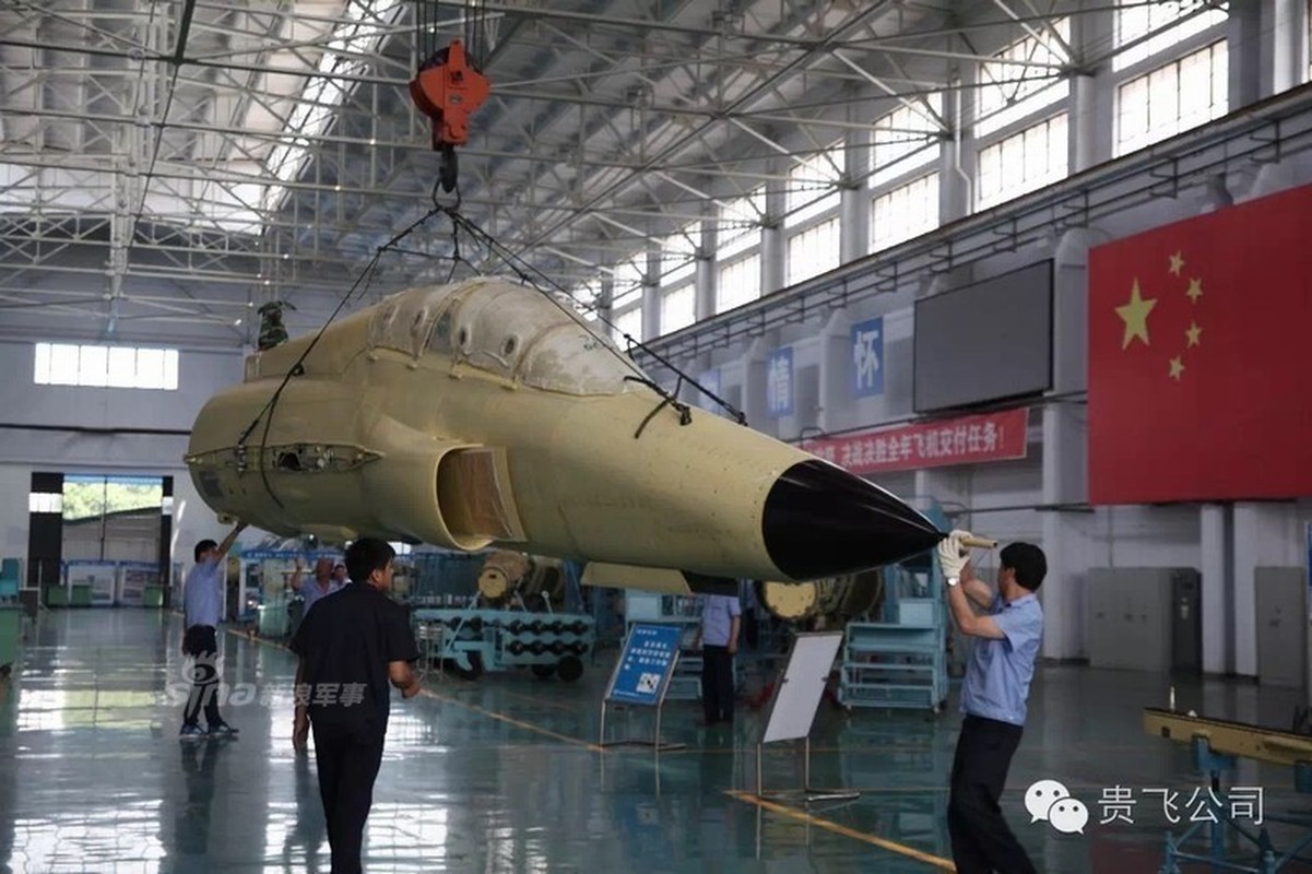 Lo day chuyen “de” may bay JL-9 cho Hai quan Trung Quoc-Hinh-6