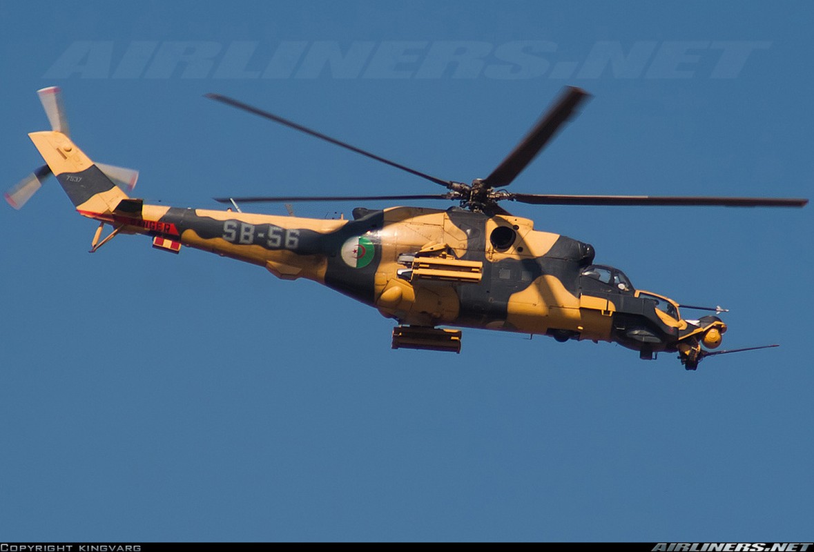 Khiep dam hinh dang “xe tang bay” Mi-24 cua…Nam Phi-Hinh-12