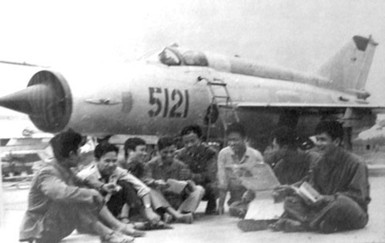 Can mat phien ban MiG-21 hien dai nhat Viet Nam truoc 1979-Hinh-2