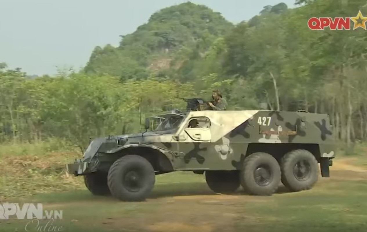 Viet Nam nang cap xe boc thep BTR-152 the nao?