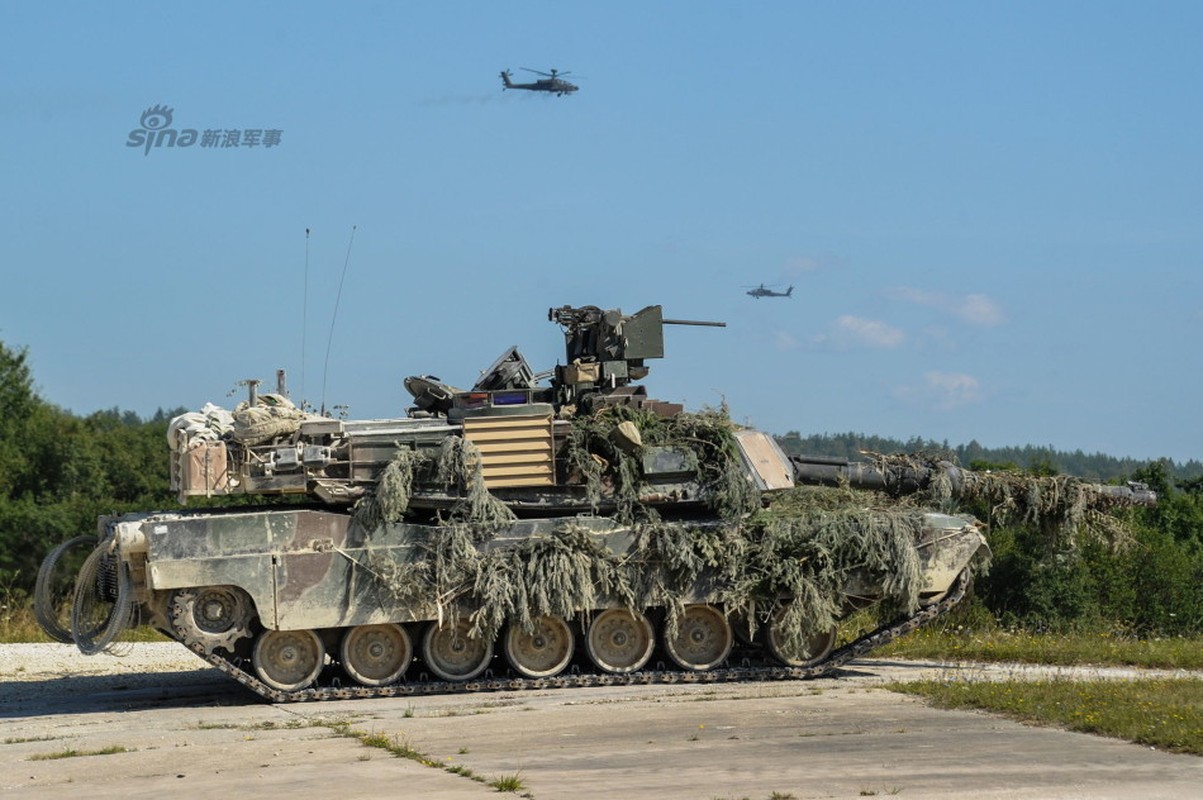 Khoanh khac uy dung xe tang M1A1 Abrams My khai hoa-Hinh-5