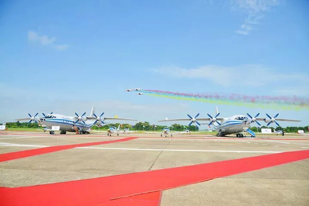 Tan mat hai may bay van tai moi cua Khong quan Myanmar-Hinh-4