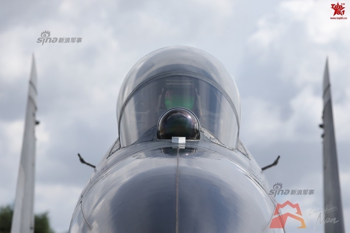 Sam soi mau tiem kich Trung Quoc “nhai” Su-30MK2-Hinh-15