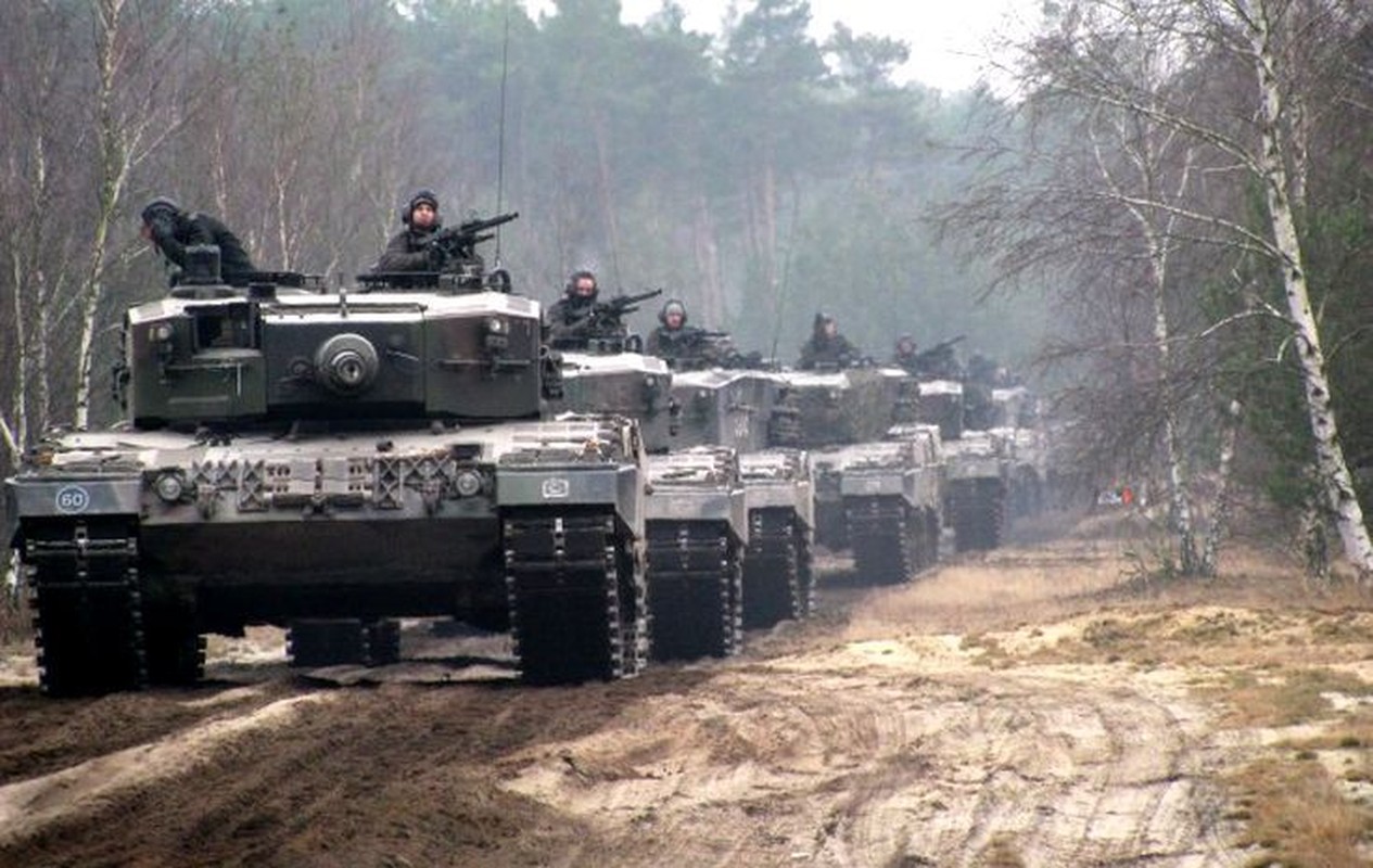 Xe tang Leopard 2PL co giup Ba Lan cu noi Armata Nga?-Hinh-3