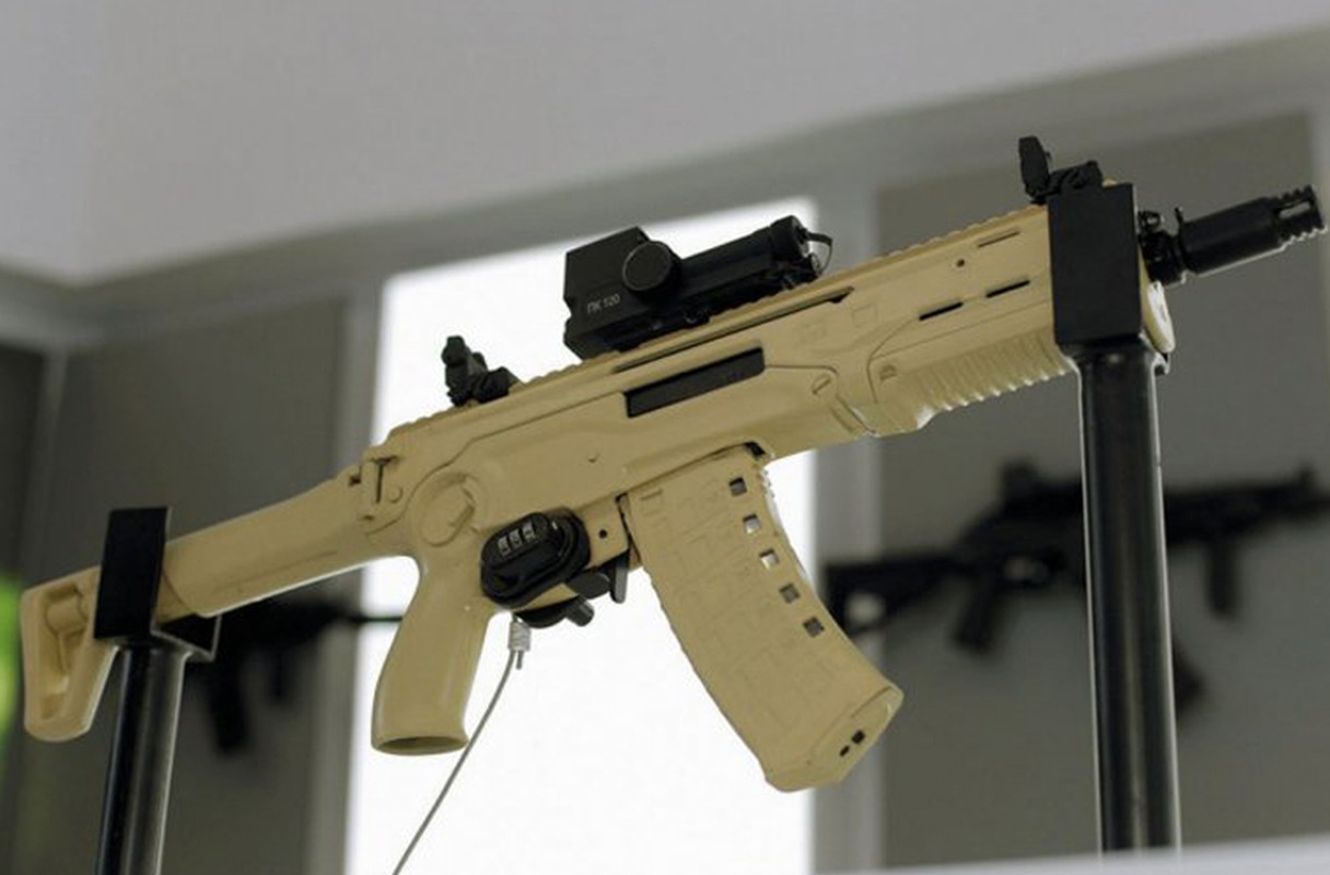 Sung truong Kalashnikov MA: “Ke ke thua” xuat sac AKS-74U-Hinh-6
